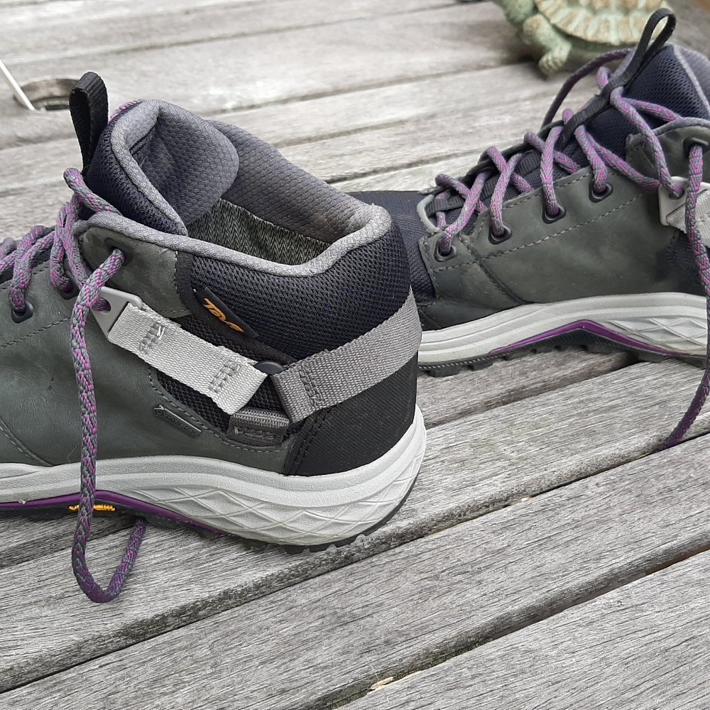 Women's Teva Grandview GTX Purple/Grey/Black 7.5
